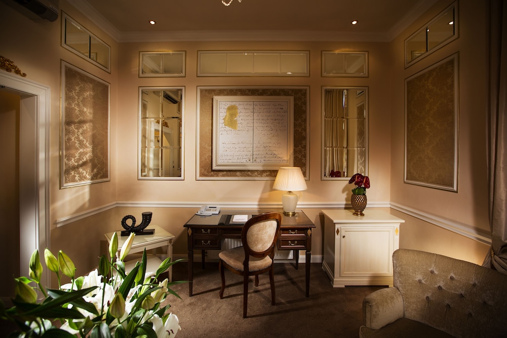 Hotel Bristol Salzburg by null