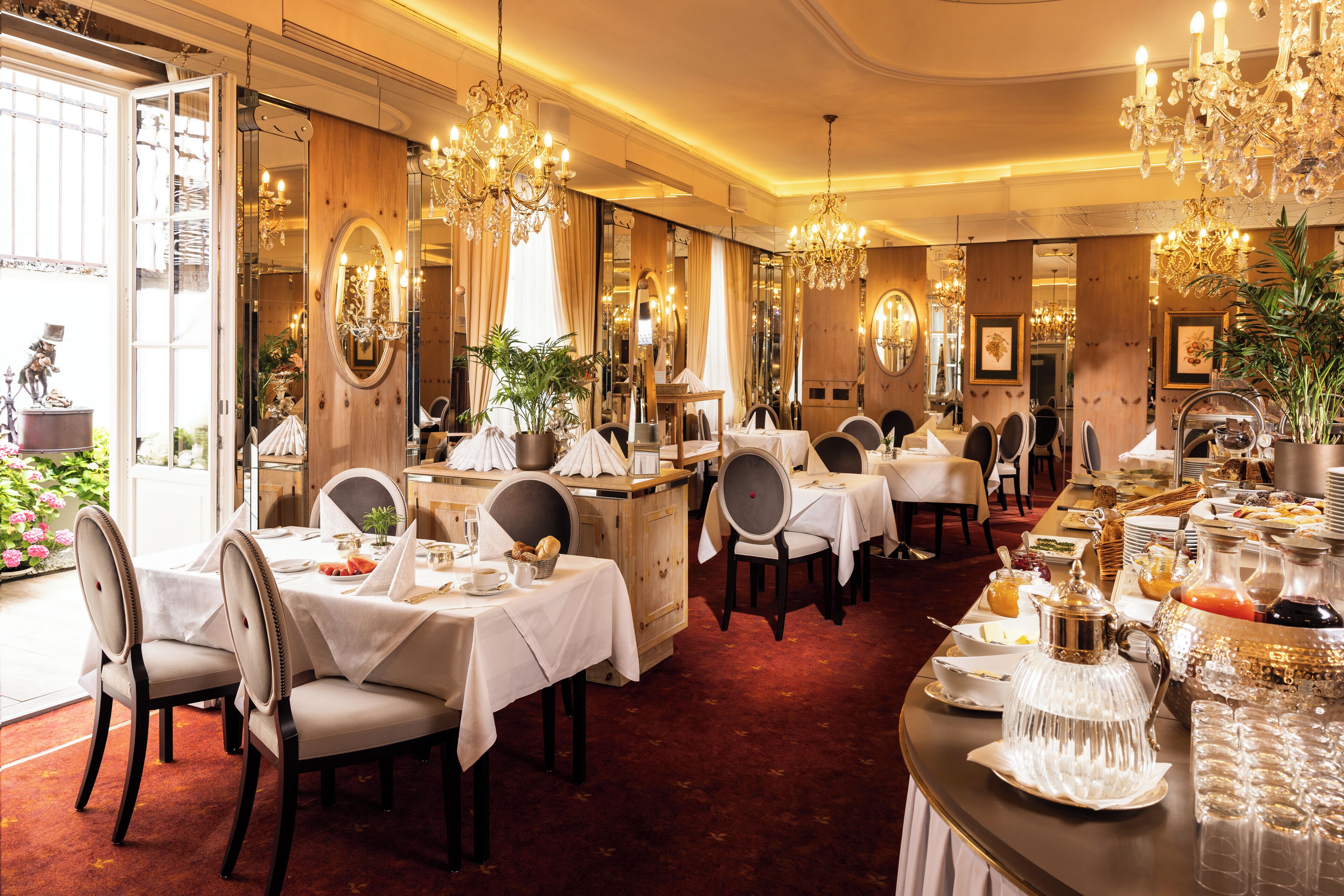 Tägliches inbegriffenes Frühstücksbuffet