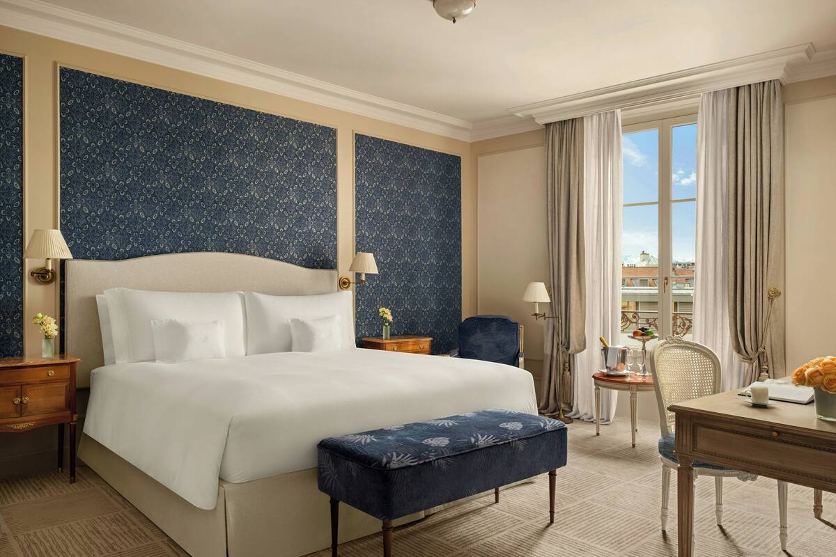 Premier Ville View | Premium bedding, minibar, in-room safe, desk