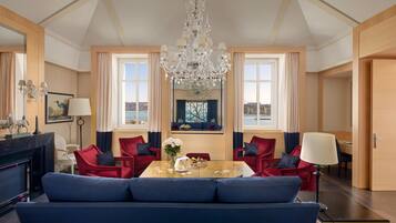 Suite (Imperial) | Premium bedding, minibar, in-room safe, individually decorated