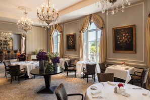 Restaurant - Beau Rivage Geneva (Geneva)