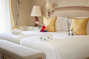 Prestige Ville View | Premium bedding, minibar, in-room safe, individually decorated - Beau Rivage Geneva (Geneva)