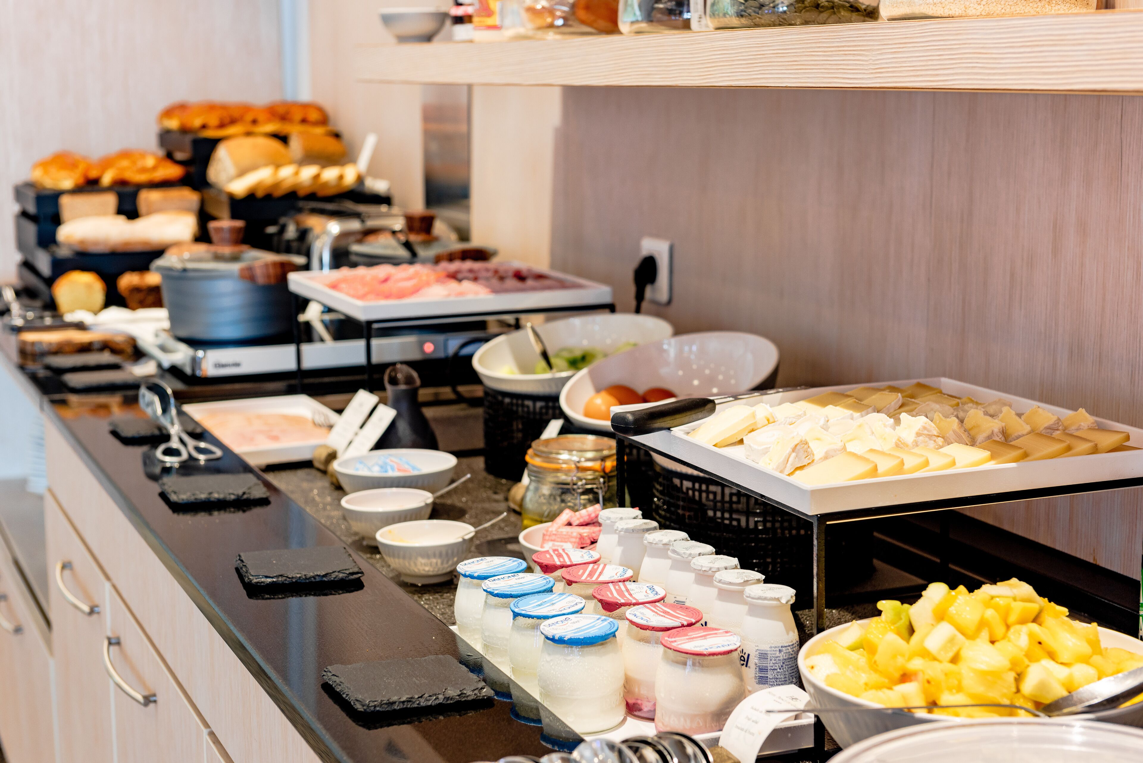 Desayuno buffet (EUR 19 por persona) 