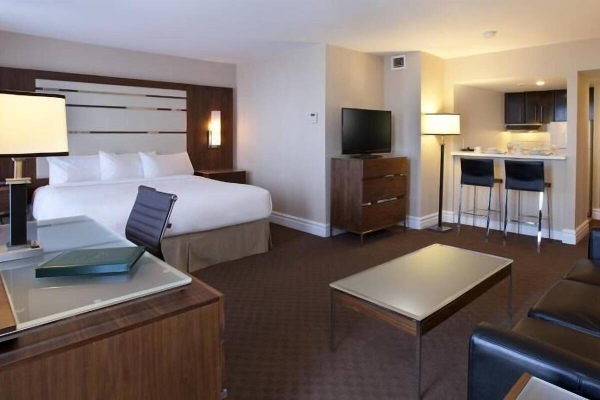 Premium bedding, pillow-top beds, in-room safe, desk