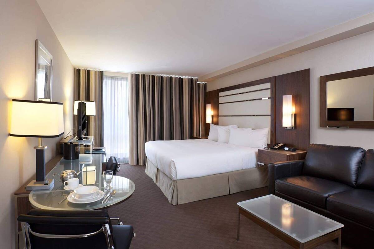 Premium bedding, pillow-top beds, in-room safe, desk