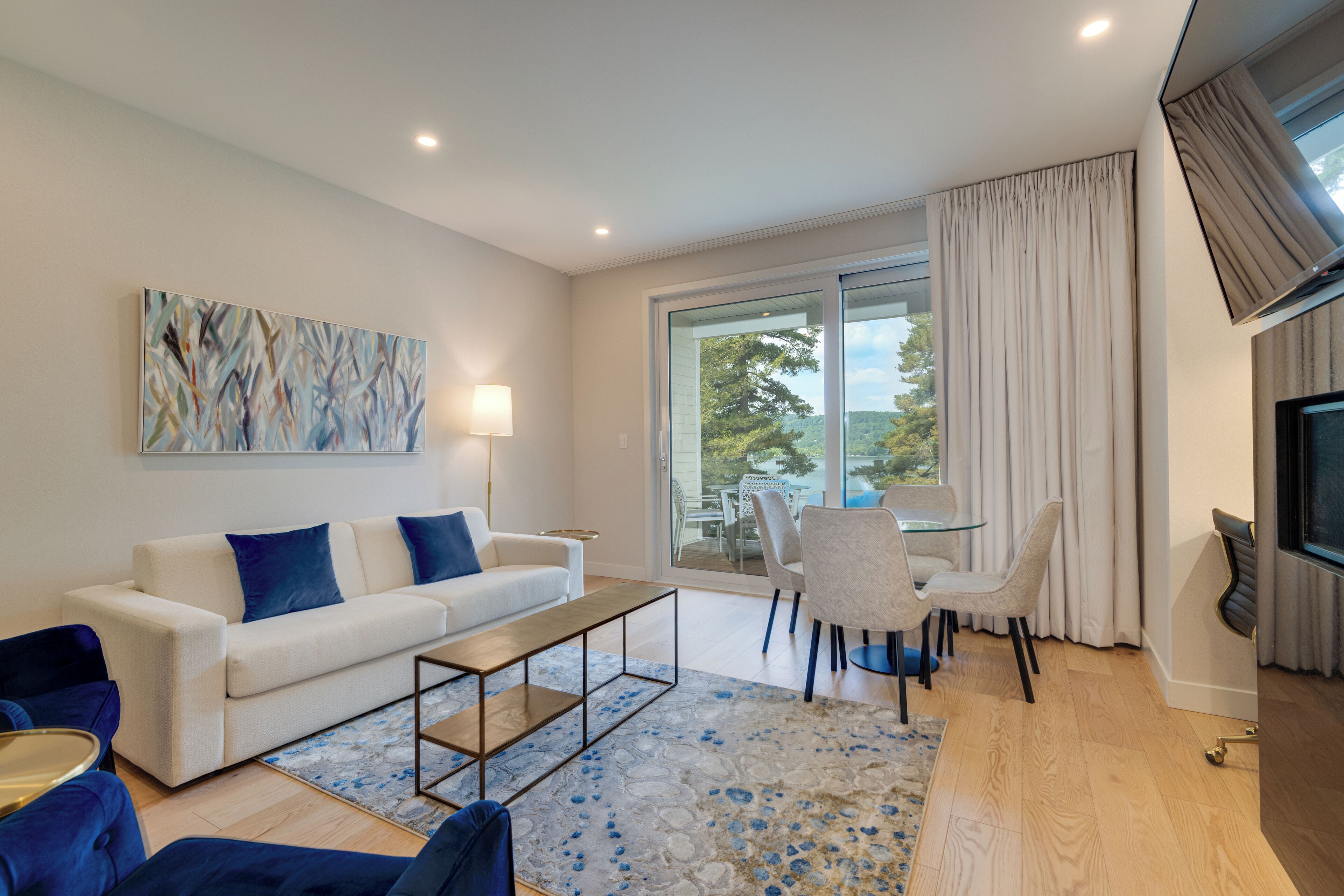 Suite Prestige 2, pavillon Massawippi, vue lac | Coin séjour