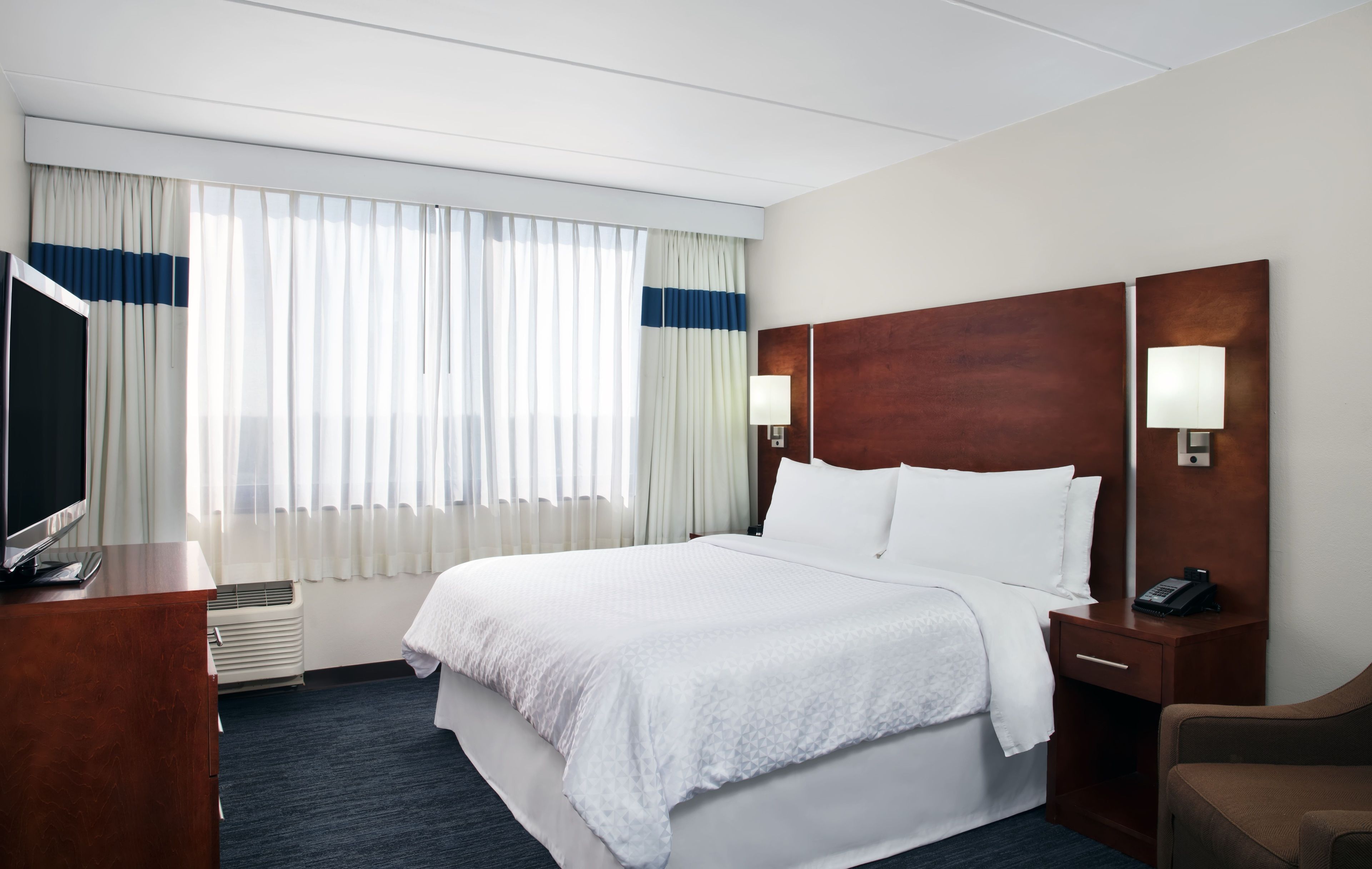 Photo - Four Points by Sheraton Fort Lauderdale Airport/Cruise Port