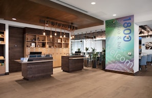 Lobby - Four Points by Sheraton Fort Lauderdale Airport/Cruise Port (Fort Lauderdale)