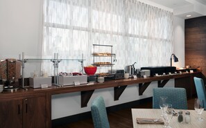 Daily full breakfast for a fee - Four Points by Sheraton Fort Lauderdale Airport/Cruise Port (Fort Lauderdale)