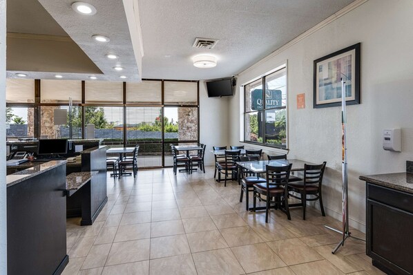 Free buffet breakfast