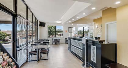 Quality Inn & Suites Hot Springs-Lake Hamilton