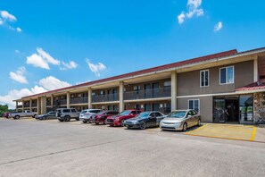 Exterior - Quality Inn & Suites Hot Springs-Lake Hamilton (Hot Springs)