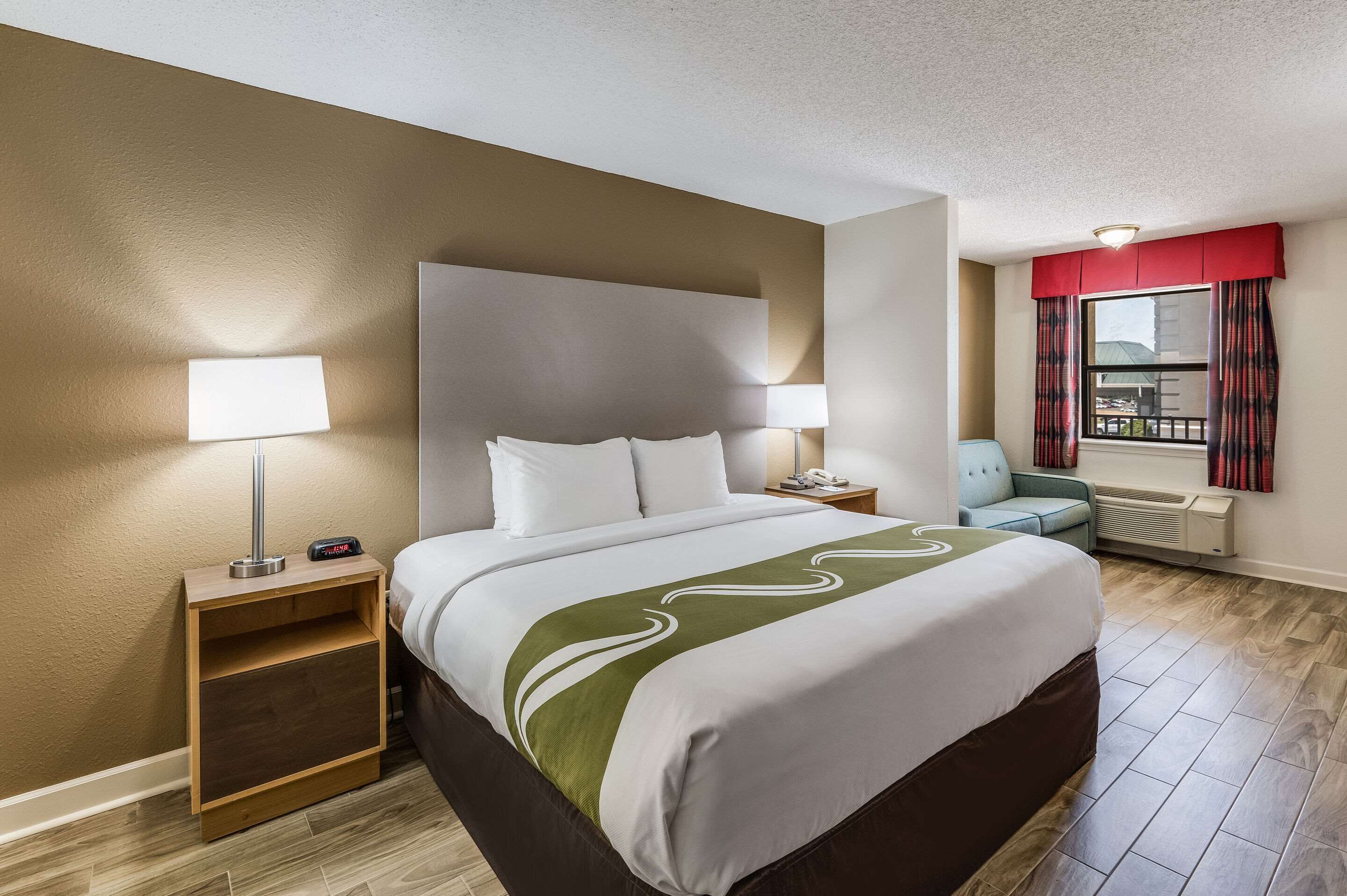 Quality Inn & Suites Hot Springs-Lake Hamilton