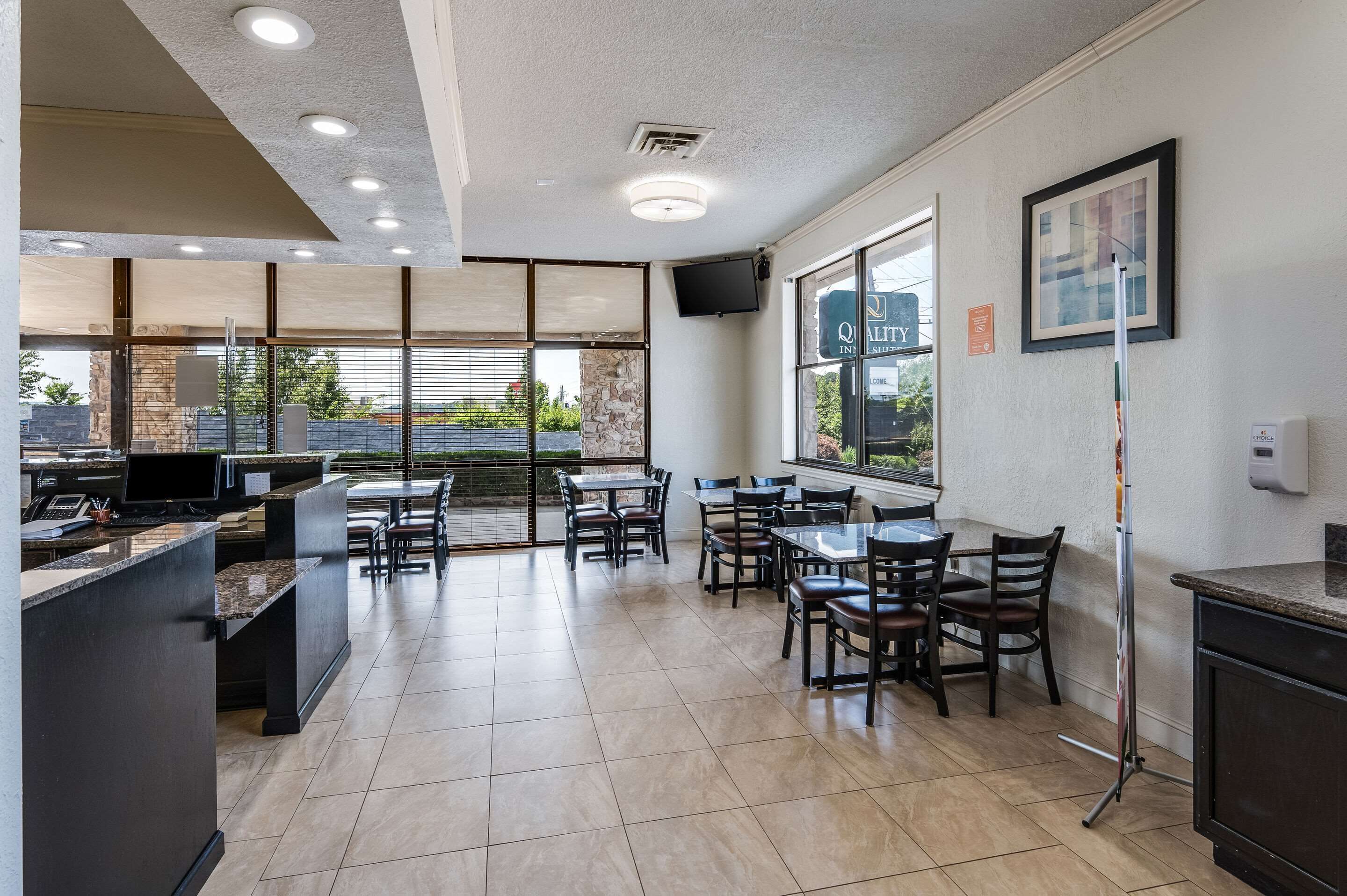 Free buffet breakfast