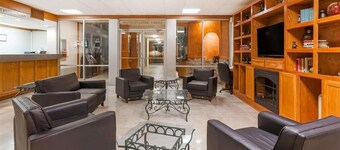 Howard Johnson by Wyndham Conway