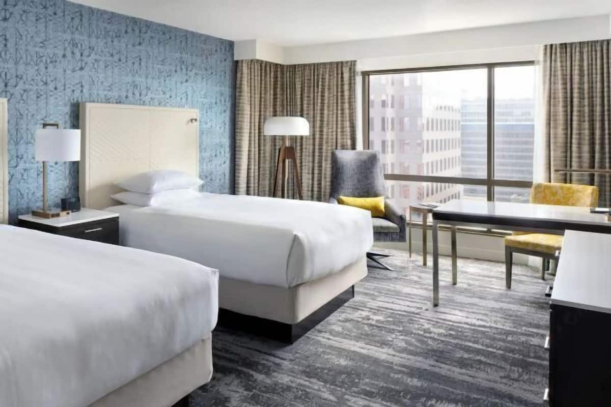 1 bedroom, premium bedding, down comforters, pillowtop beds