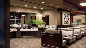 Petit déjeuner préparé sur commande servi tous les jours en supplément