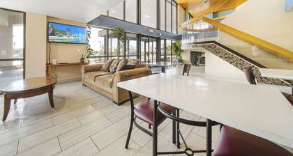 Baymont by Wyndham Muncie Near Ball State University