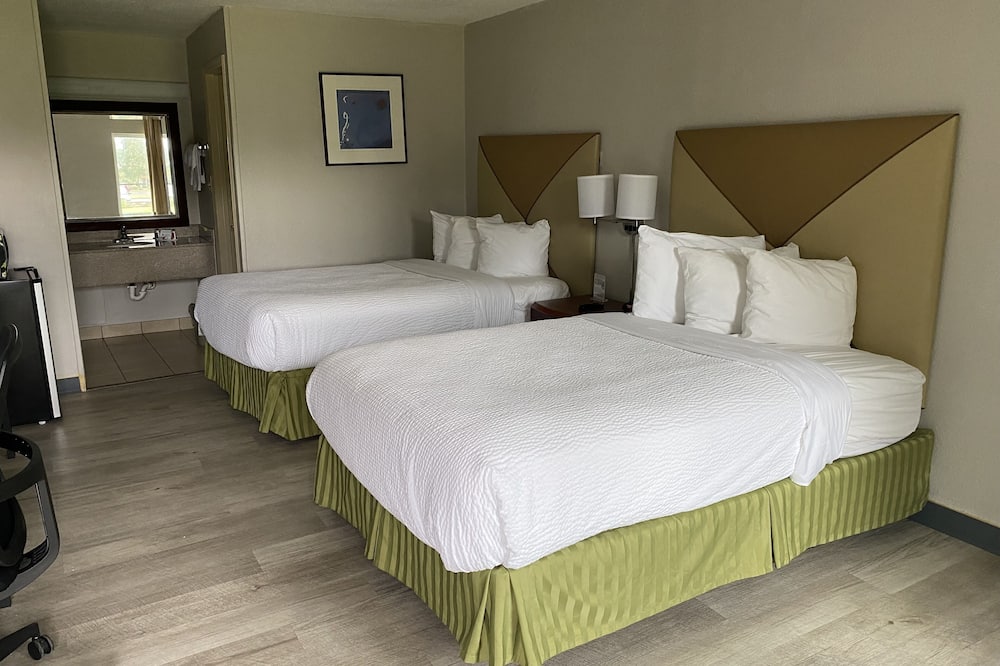 Days Inn by Wyndham Brunswick/St. Simons Area
