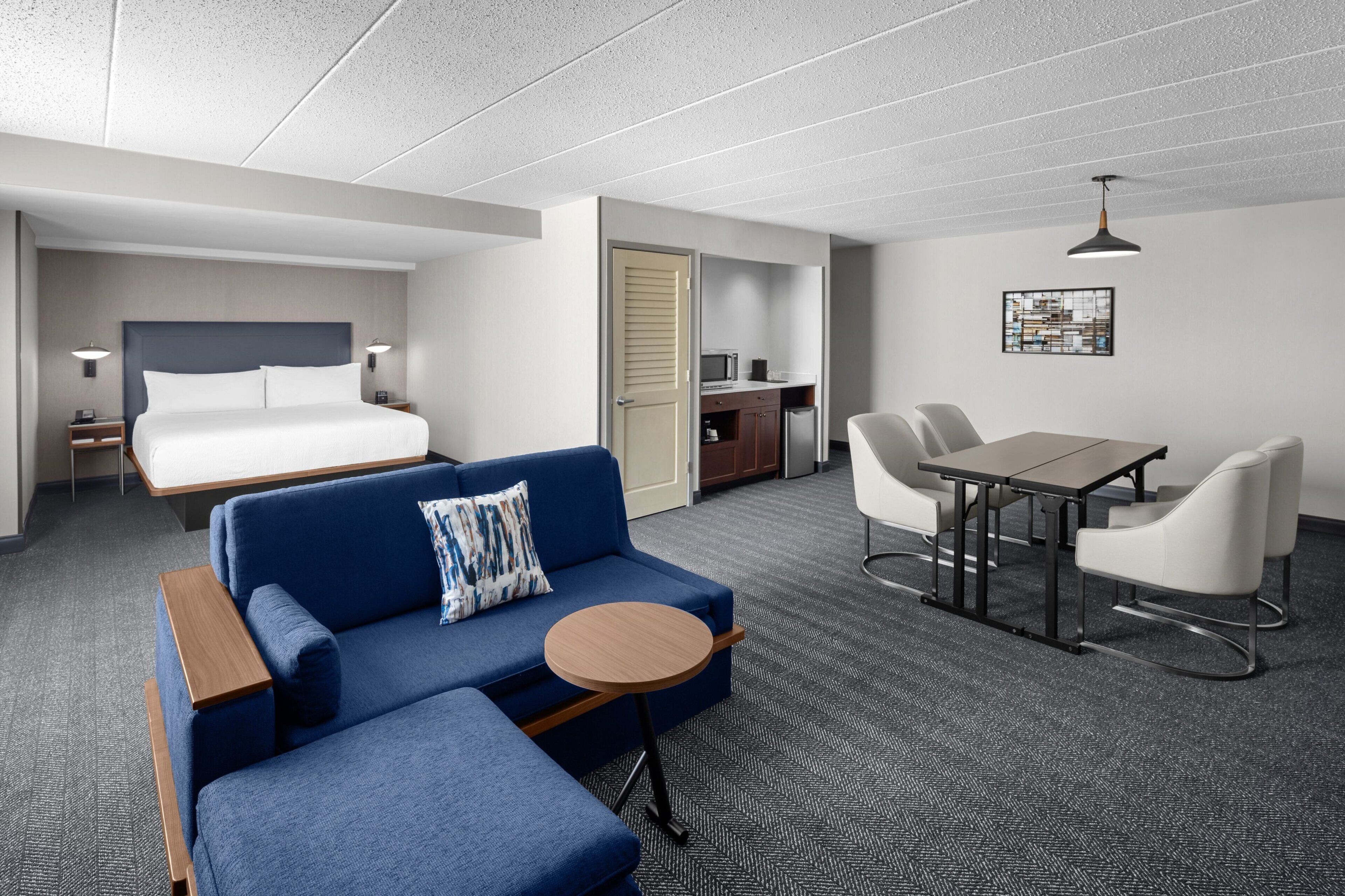Photo - Courtyard by Marriott Pittsburgh University Center