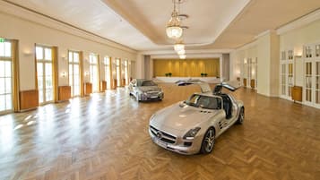 Meeting facility