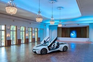 Banquet hall