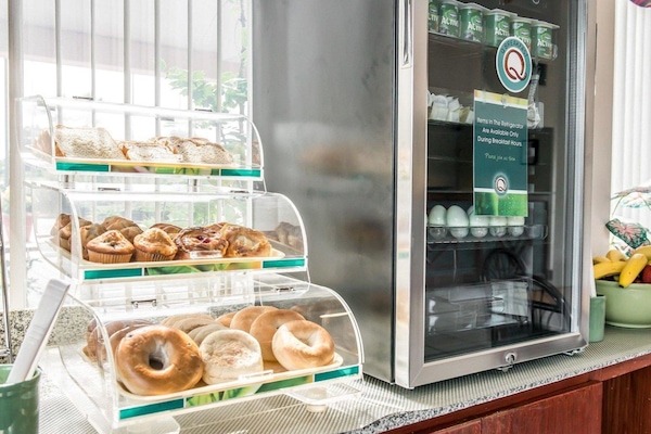 Free buffet breakfast