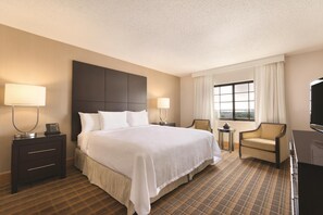 Presidential-Suite, 1 King-Bett, Nichtraucher | Hochwertige Bettwaren, Zimmersafe, Schreibtisch, Bügeleisen/Bügelbrett
