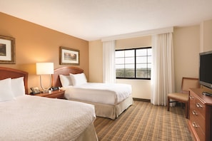 Premium bedding, in-room safe, desk, iron/ironing board