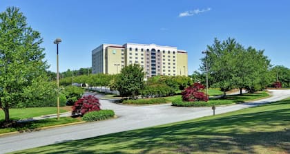 Embassy Suites Greenville Golf Resort & Conference Center