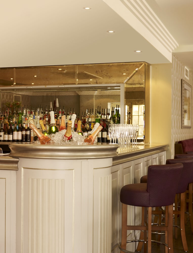 The Arden Hotel by null