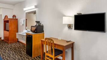 Desk, iron/ironing board, free WiFi, bed sheets