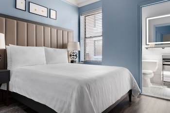 Lux Queen | Premium bedding, pillowtop beds, in-room safe, desk at Kixby