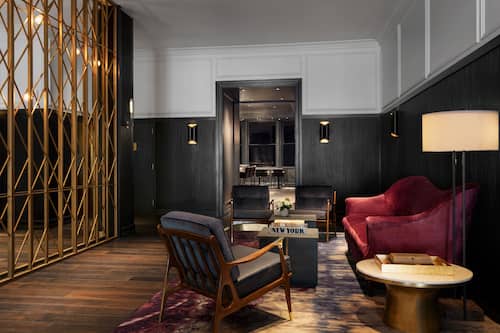 Coin salon dans le hall