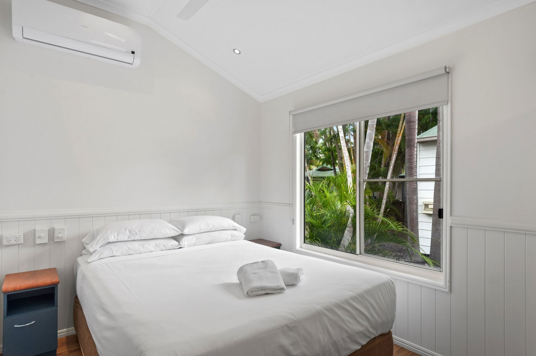 Iron/ironing board, free WiFi, bed sheets, alarm clocks