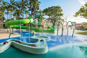 Children's play area - outdoor - Discovery Parks - Rockhampton (Norman Gardens)
