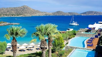 Private beach, sun loungers, beach umbrellas, beach towels