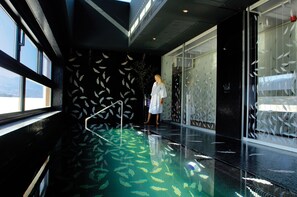 Couples treatment room(s), sauna, steam room, body treatments, mud baths