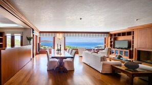 1 bedroom, hypo-allergenic bedding, minibar, in-room safe