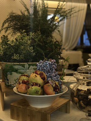 Aperto a pranzo e cena