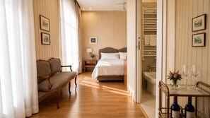Superior Double or Twin Room | Living area | Smart TV, first-run movies - NSM Hotel Cicolella (Foggia)