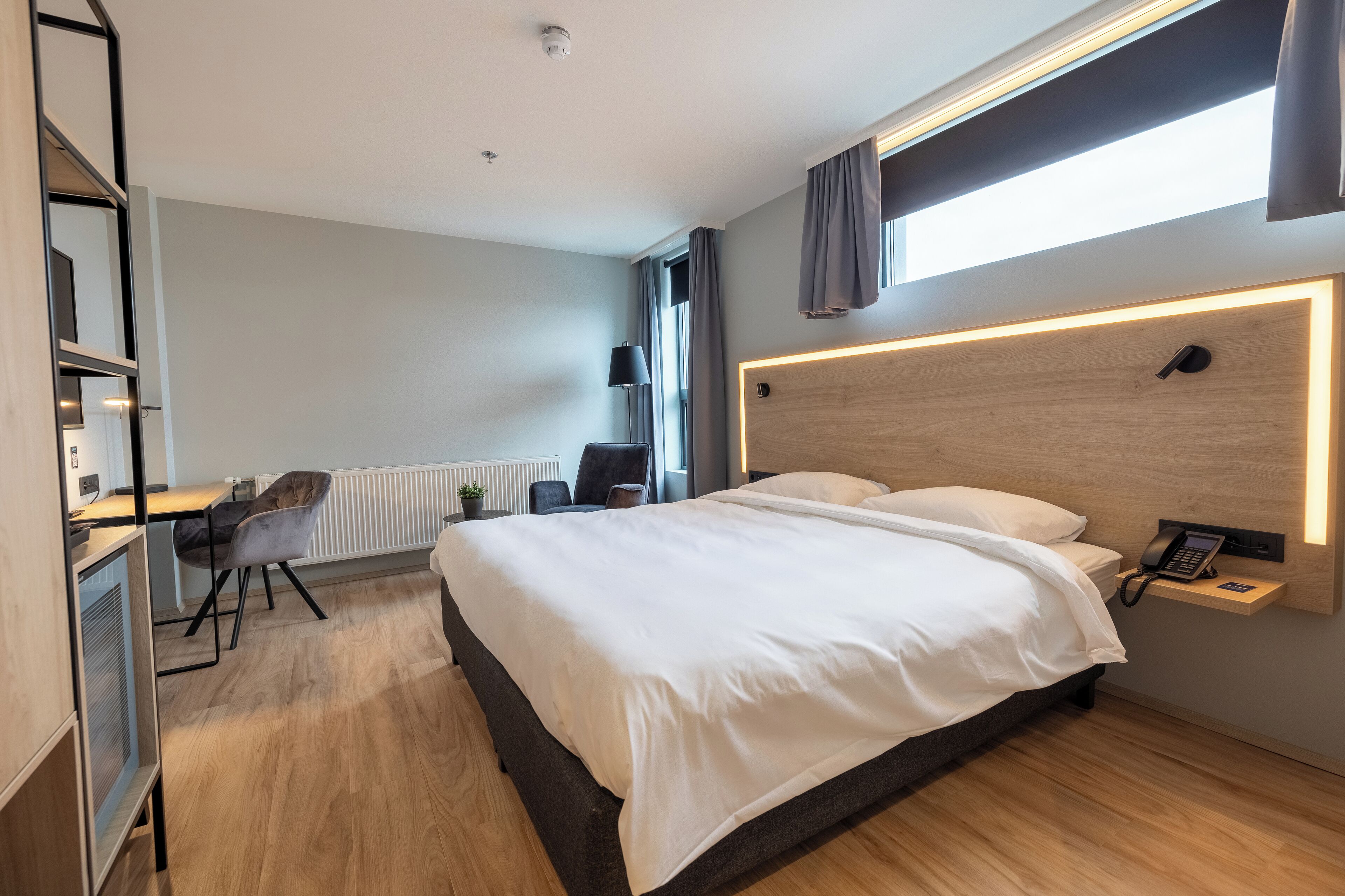 superior room | hypo-allergenic bedding, minibar, in-room safe, desk