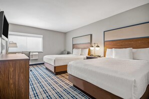 Habitación, 2 camas Queen size, para no fumadores | Escritorio, insonorización, tabla de planchar con plancha y wifi gratis 