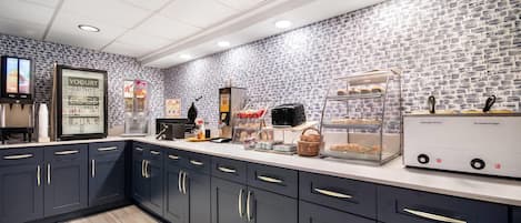 Desayuno continental incluido todos los días