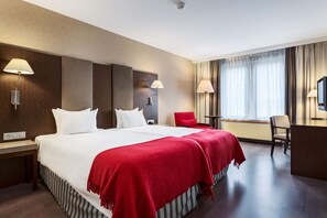 Minibar, una cassaforte in camera, una scrivania