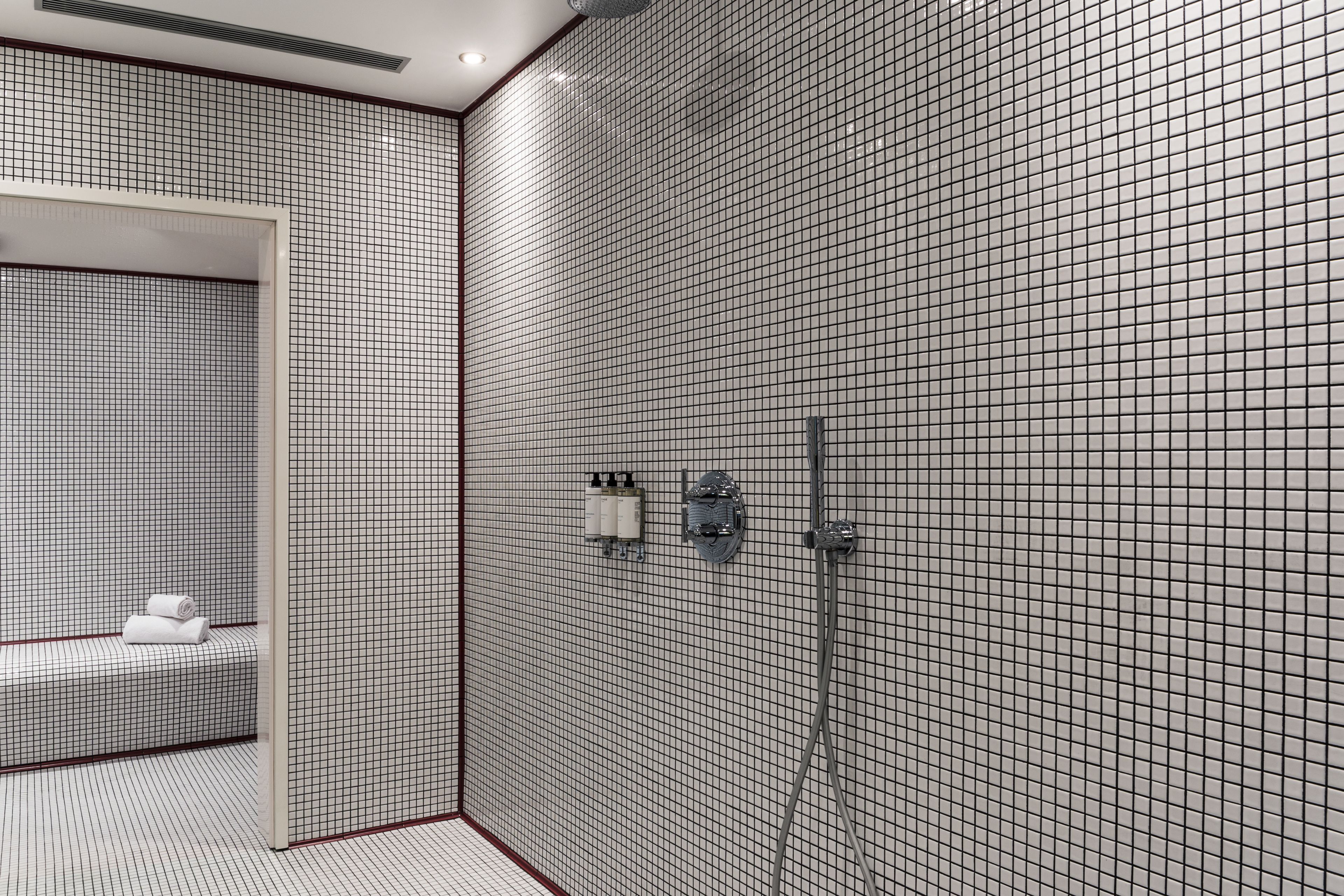 steam room, turkish bath/hammam, body treatments, body scrubs, facials