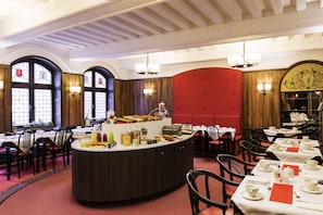Daily local cuisine breakfast (EUR 28 per person)