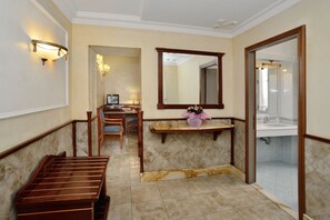 Minibar, in-room safe, desk, soundproofing