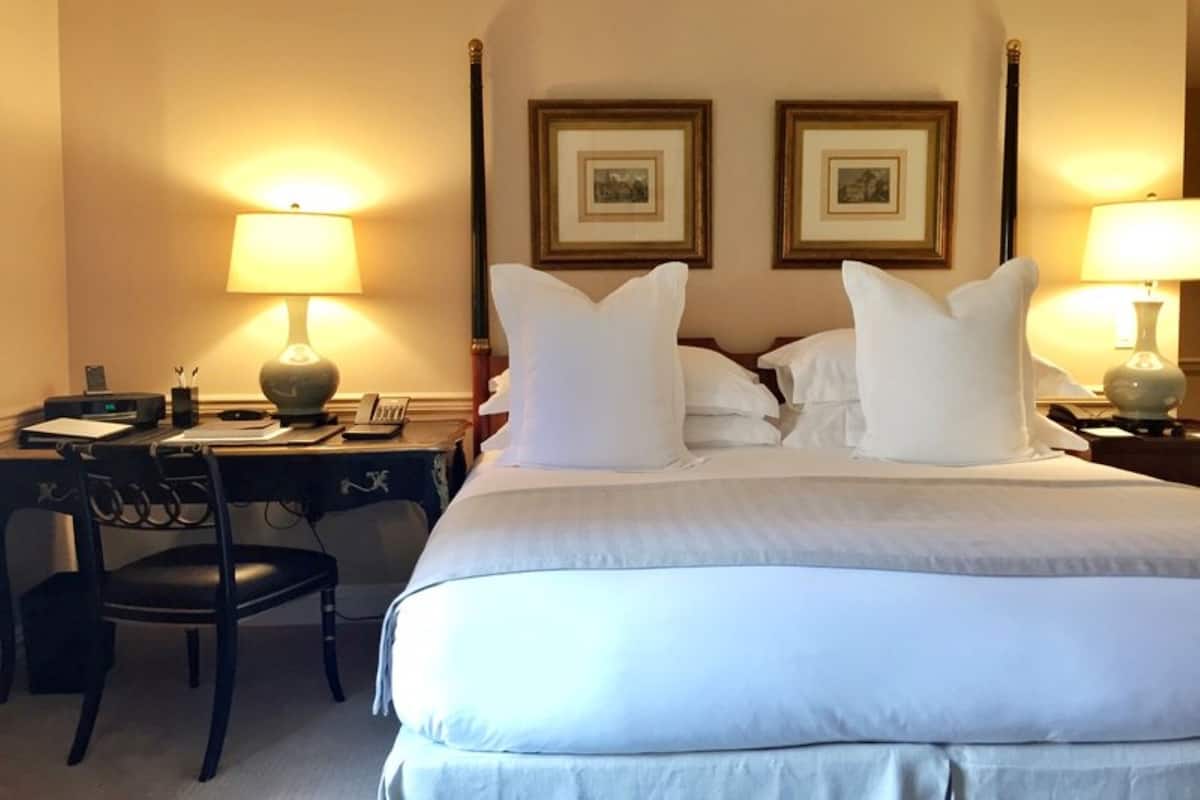Frette Italian sheets, premium bedding, down duvets, minibar