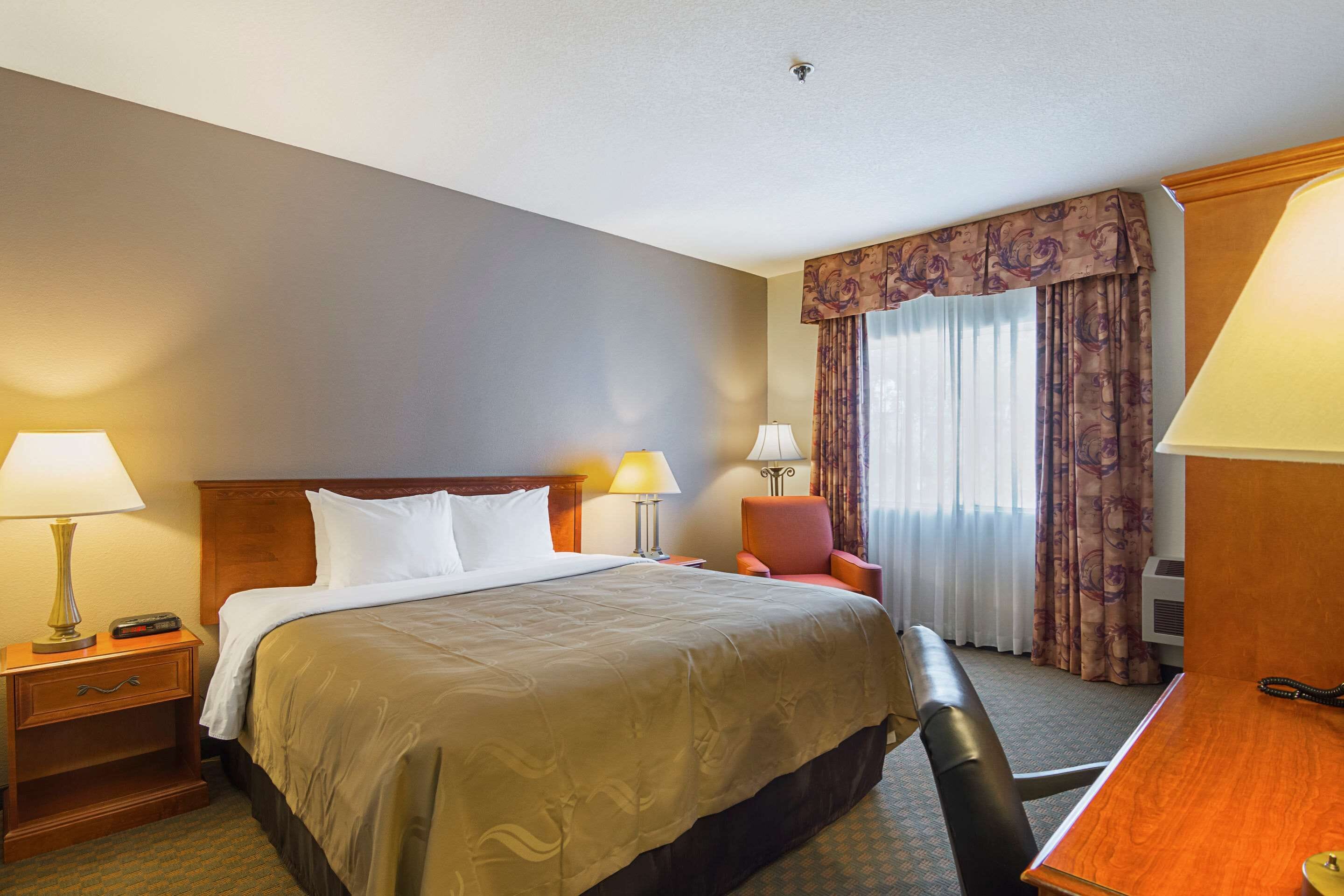 desk, blackout curtains, iron/ironing board, free wifi